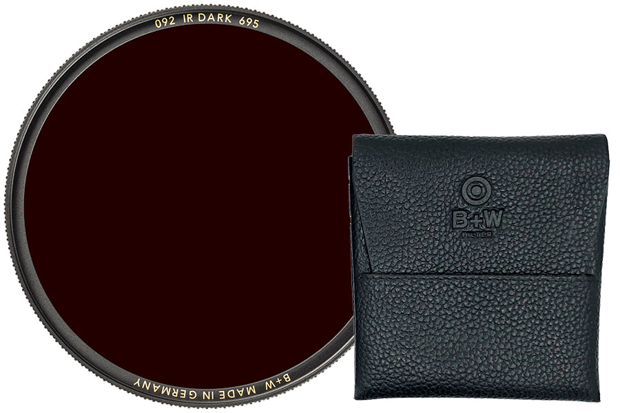B+W Infrarotfilter 092 – Dunkelrot, 77 Mm, Für Experimentelle Fotografie, Made In Germany